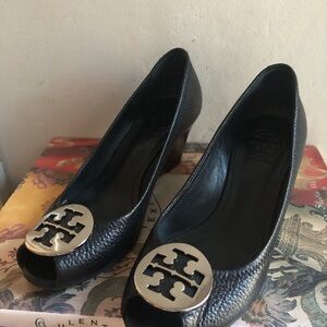 Tory Burch Black Leather Women's Shoes wedges 6.5 peep toe / Iike new